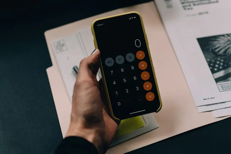 Financial balance sheet and calculator for payment processing fee comparison